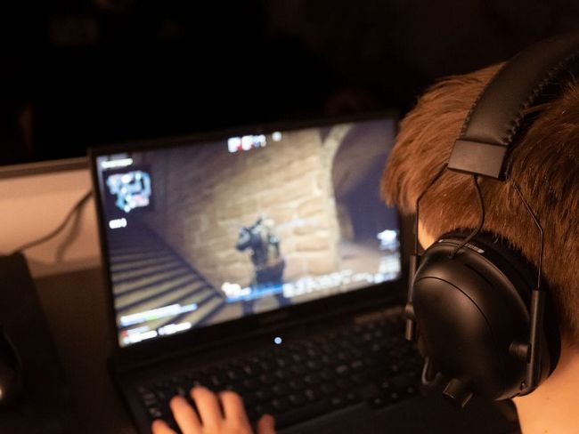 The Relationship Between CSGO and the Gaming Community: How Gamers Shape the Game