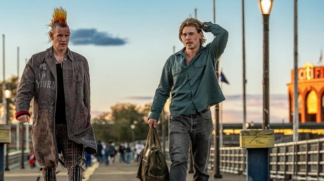 Darren Aronofsky's 'Caught Stealing' Arrives on Digital, VOD Sept. 30